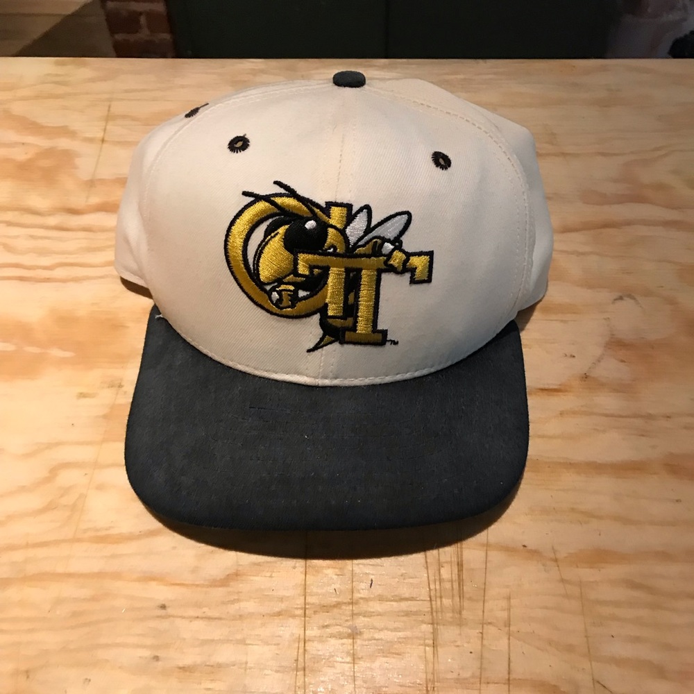 Vintage new era Georgia tech SnapBack